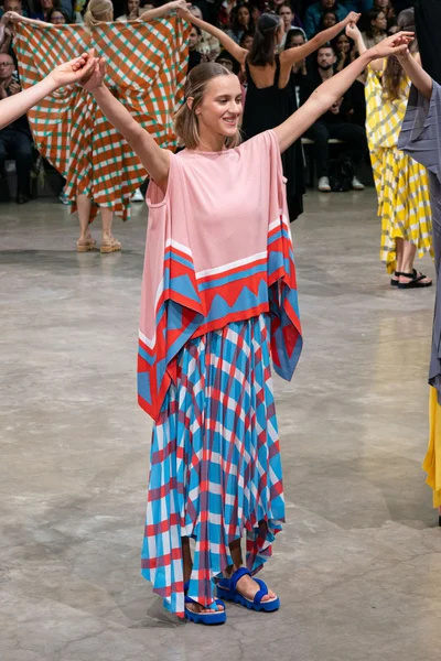 Look 68